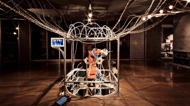 Illustration for article titled This Incredible Robotic Arm Prints Plastic Like a Spider Makes Silk